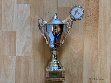 MU Königstrophy01
